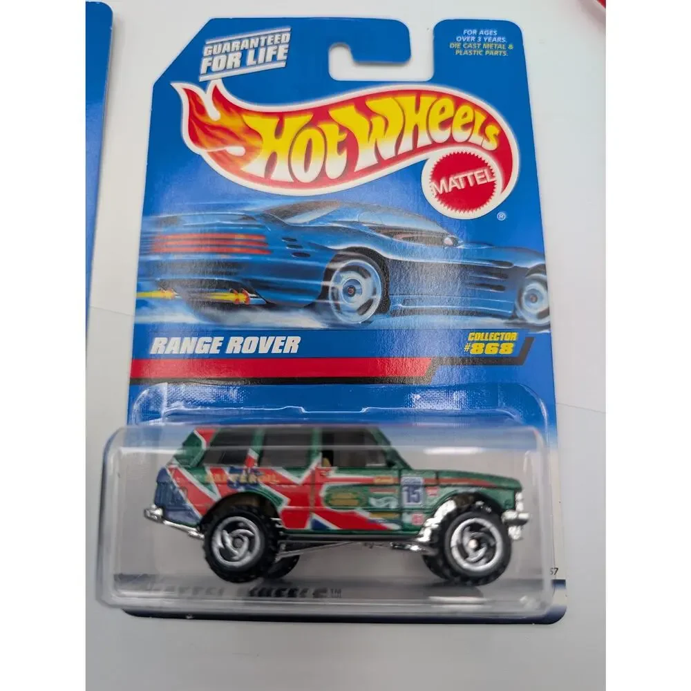 Hot Wheels Range Rover Lot of 3: Velar 2020 HW Turbo, Classic 1990s Collector